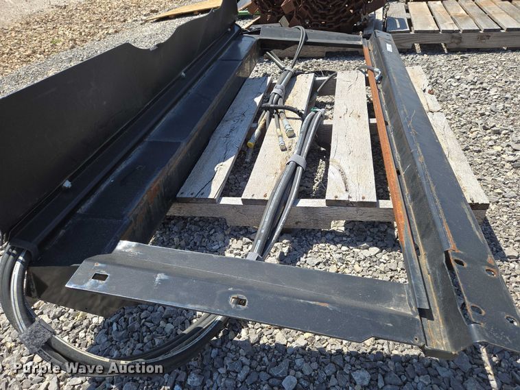 image for item EO0922 Header adapter