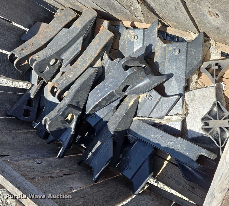 image for item EO0928 Approximately 18 chisel shanks