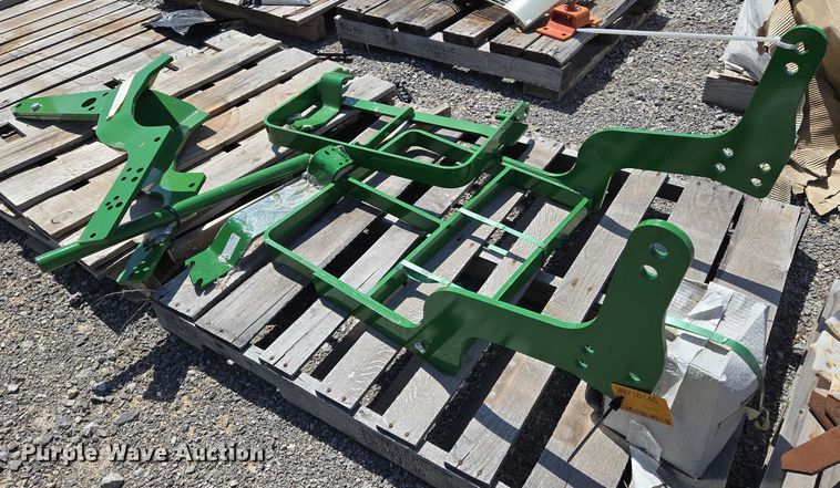 image for item EO0929 John Deere hood guard