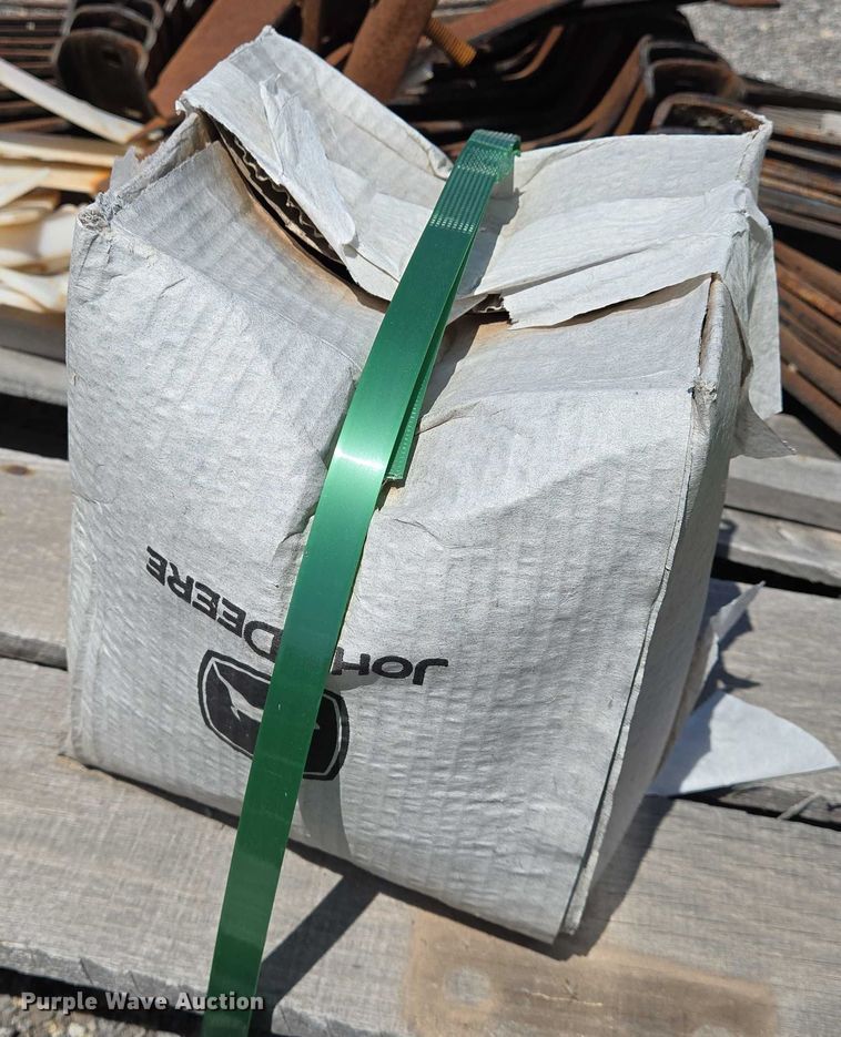 image for item EO0929 John Deere hood guard