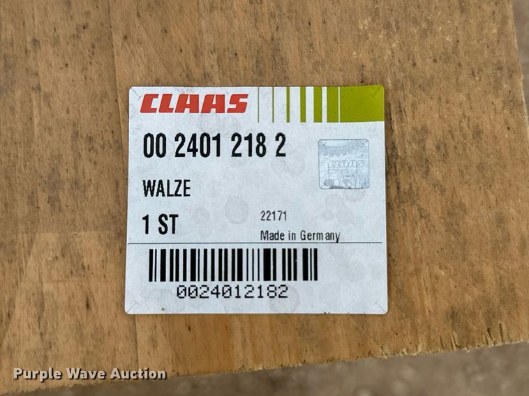 image for item EQ4857 Claas kernel processor roller