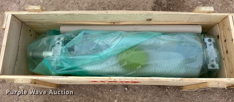 image for item EQ4858 Claas kernel processor roller