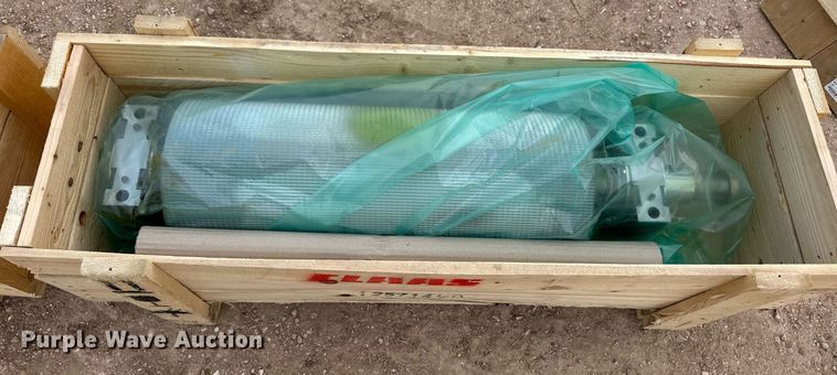 image for item EQ4858 Claas kernel processor roller