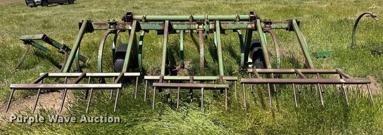 image for item EQ4870 John Deere chisel