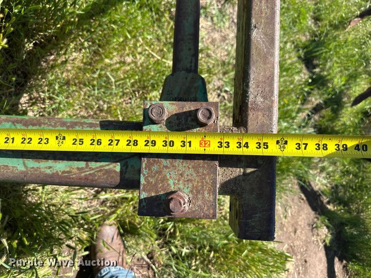 image for item EQ4870 John Deere chisel