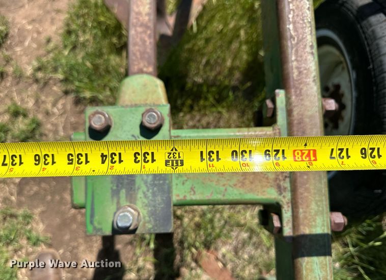 image for item EQ4870 John Deere chisel