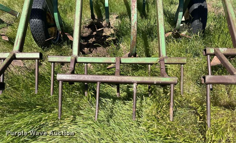 image for item EQ4870 John Deere chisel