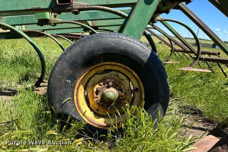 image for item EQ4870 John Deere chisel