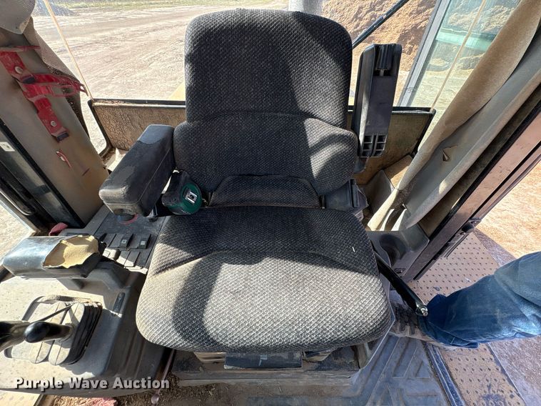 image for item EX9251 2002 Caterpillar 938G wheel loader