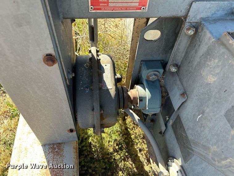 image for item EX9253 Hi roller 2021-72-B enclosed belt conveyor