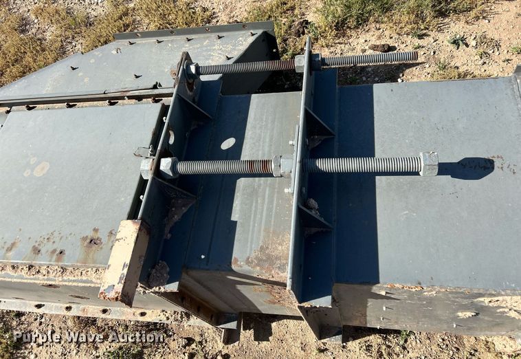 image for item EX9253 Hi roller 2021-72-B enclosed belt conveyor