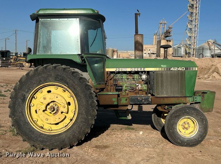 image for item EX9255 1978 John Deere 4240 tractor