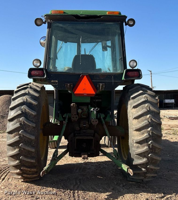 image for item EX9255 1978 John Deere 4240 tractor