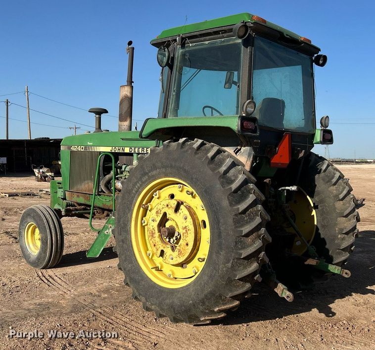 image for item EX9255 1978 John Deere 4240 tractor