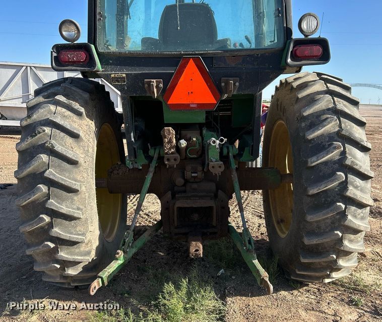 image for item EX9255 1978 John Deere 4240 tractor