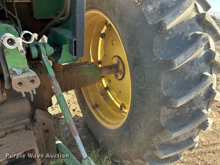 image for item EX9255 1978 John Deere 4240 tractor