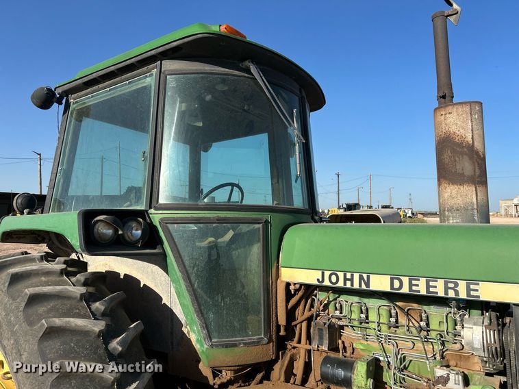 image for item EX9255 1978 John Deere 4240 tractor