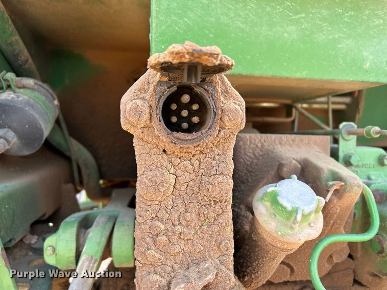 image for item EX9255 1978 John Deere 4240 tractor