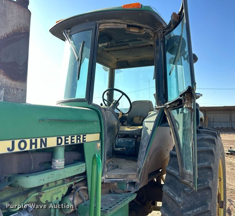 image for item EX9255 1978 John Deere 4240 tractor