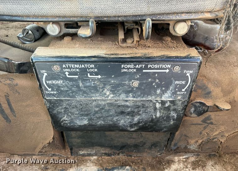 image for item EX9255 1978 John Deere 4240 tractor