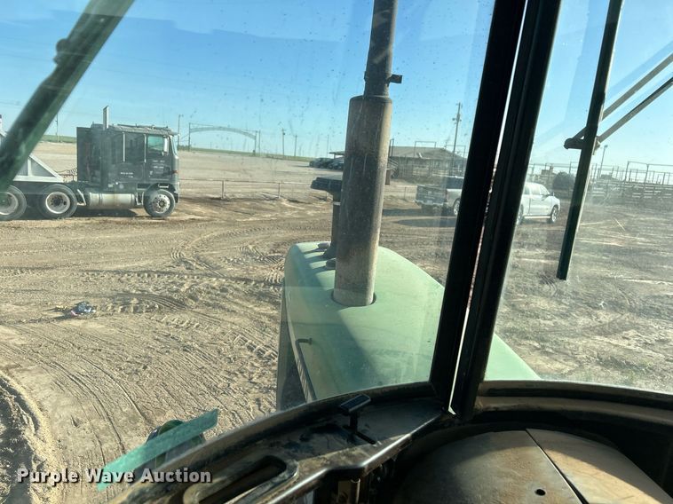 image for item EX9255 1978 John Deere 4240 tractor