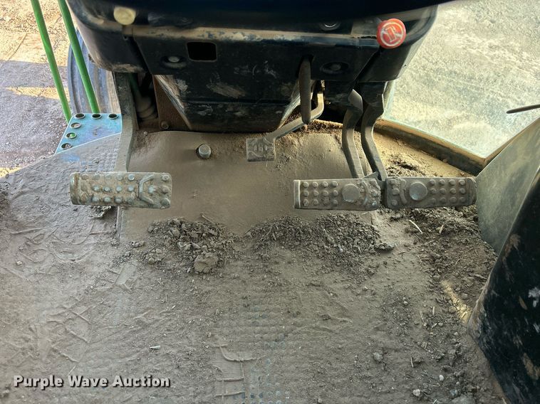 image for item EX9255 1978 John Deere 4240 tractor