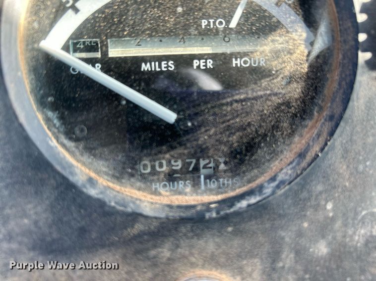 image for item EX9255 1978 John Deere 4240 tractor