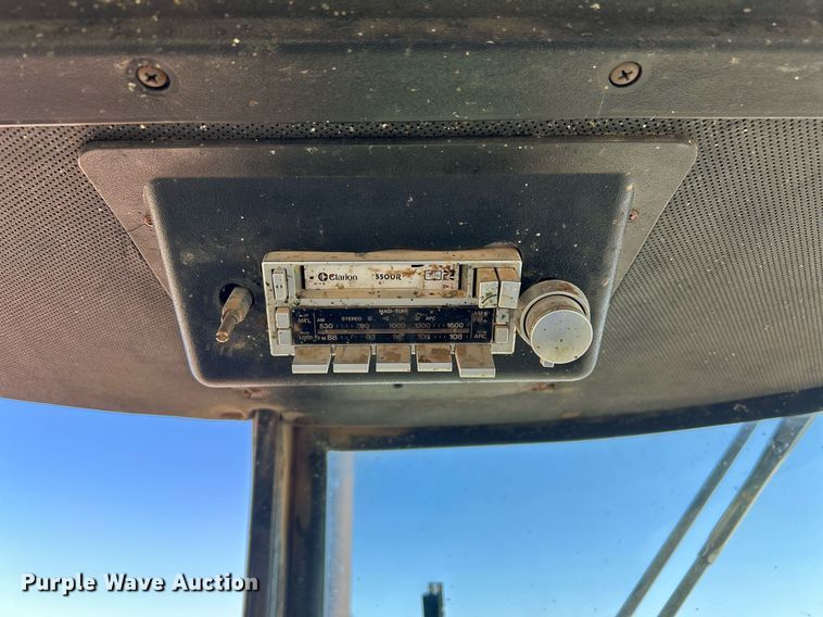 image for item EX9255 1978 John Deere 4240 tractor