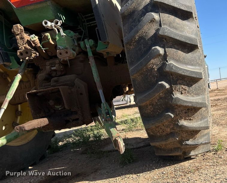 image for item EX9255 1978 John Deere 4240 tractor