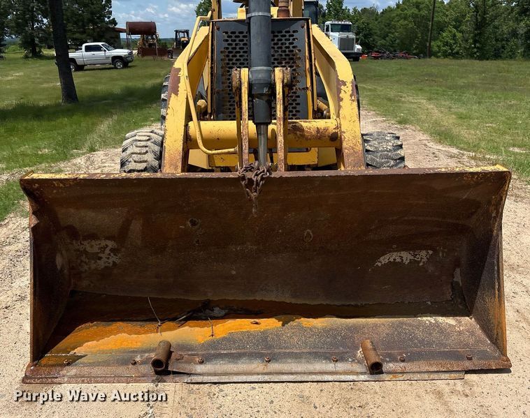 image for item ND9725 2006 John Deere 210LE landscape tractor