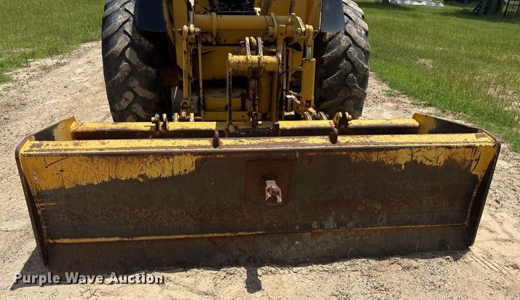 image for item ND9725 2006 John Deere 210LE landscape tractor