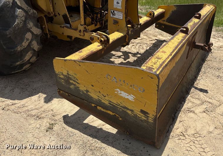 image for item ND9725 2006 John Deere 210LE landscape tractor