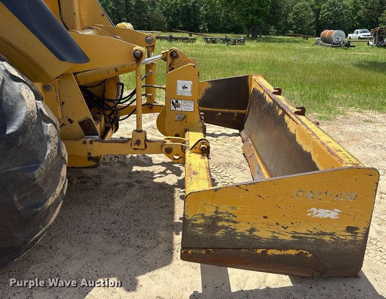 image for item ND9725 2006 John Deere 210LE landscape tractor