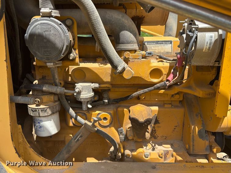 image for item ND9725 2006 John Deere 210LE landscape tractor