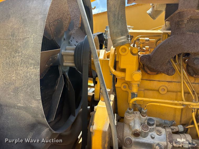 image for item ND9725 2006 John Deere 210LE landscape tractor