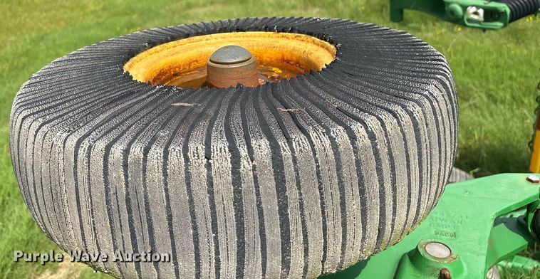 image for item ND9738 John Deere HX15 batwing rotary mower