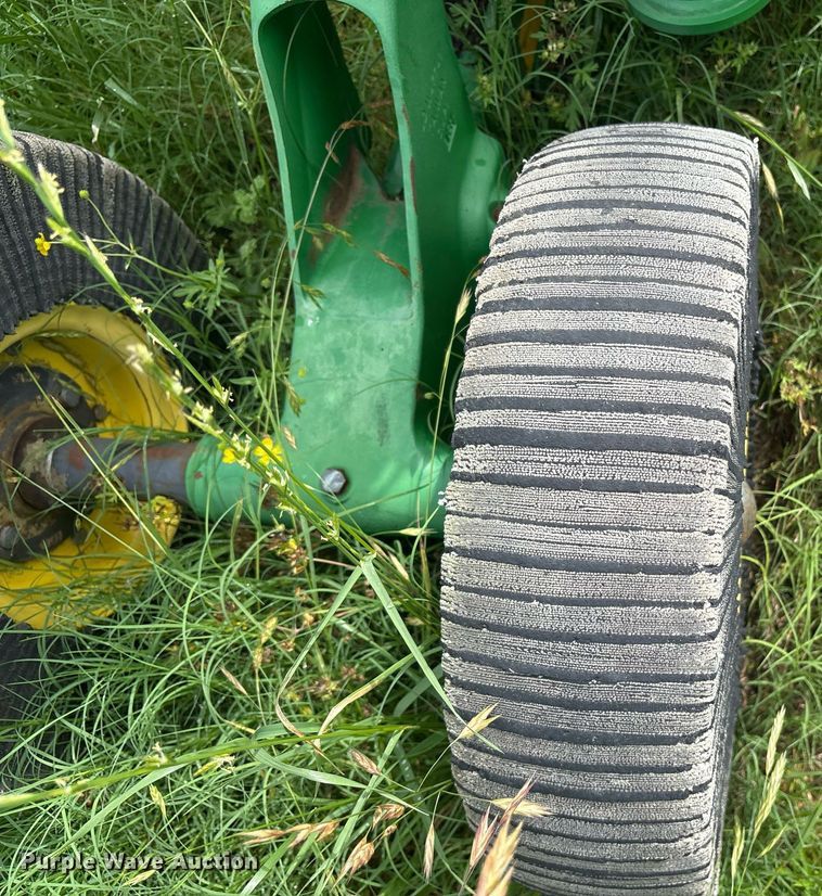 image for item ND9738 John Deere HX15 batwing rotary mower