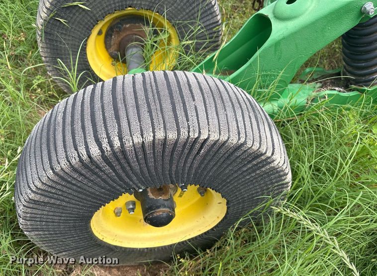 image for item ND9738 John Deere HX15 batwing rotary mower