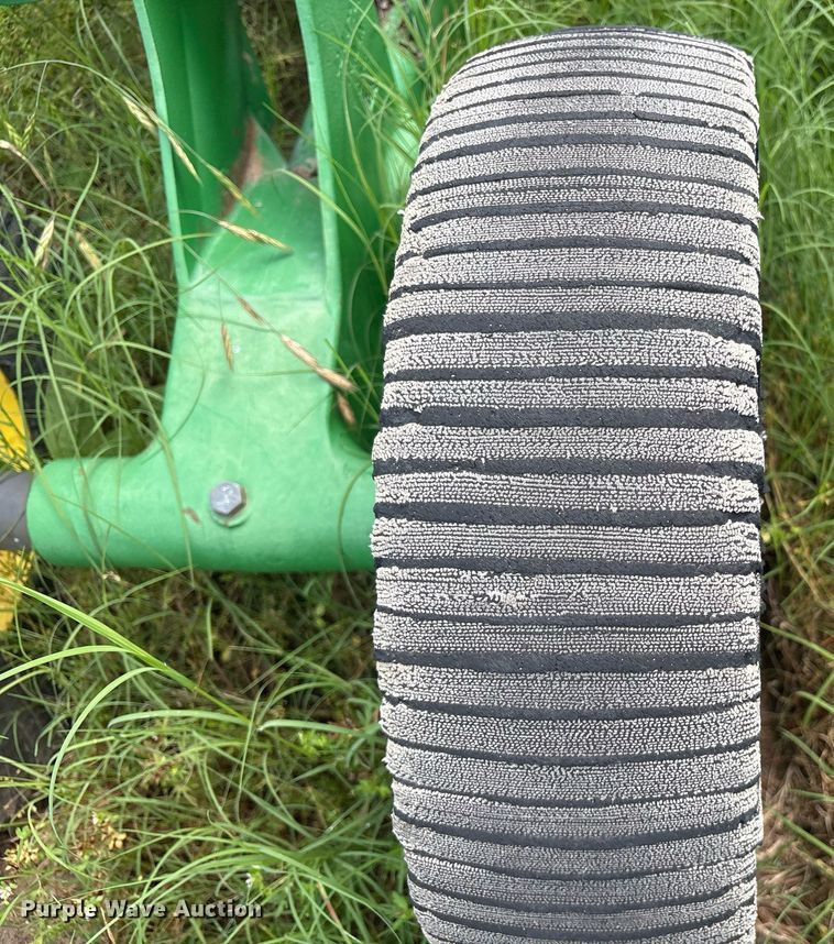 image for item ND9738 John Deere HX15 batwing rotary mower