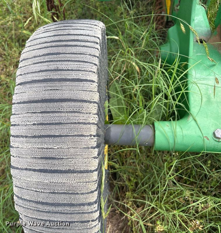 image for item ND9738 John Deere HX15 batwing rotary mower