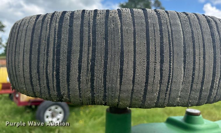 image for item ND9738 John Deere HX15 batwing rotary mower