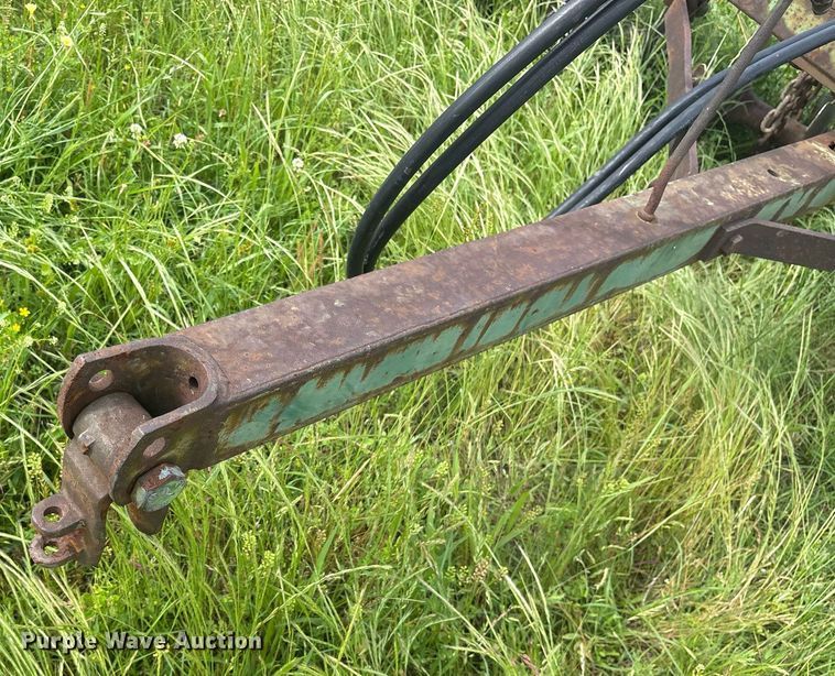 image for item ND9741 John Deere tandem disk