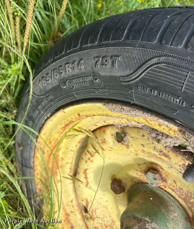 image for item ND9741 John Deere tandem disk