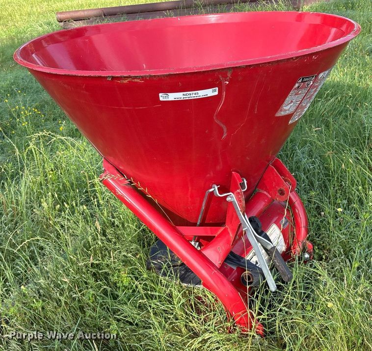 image for item ND9745 2016 Cosmo P Model spreader