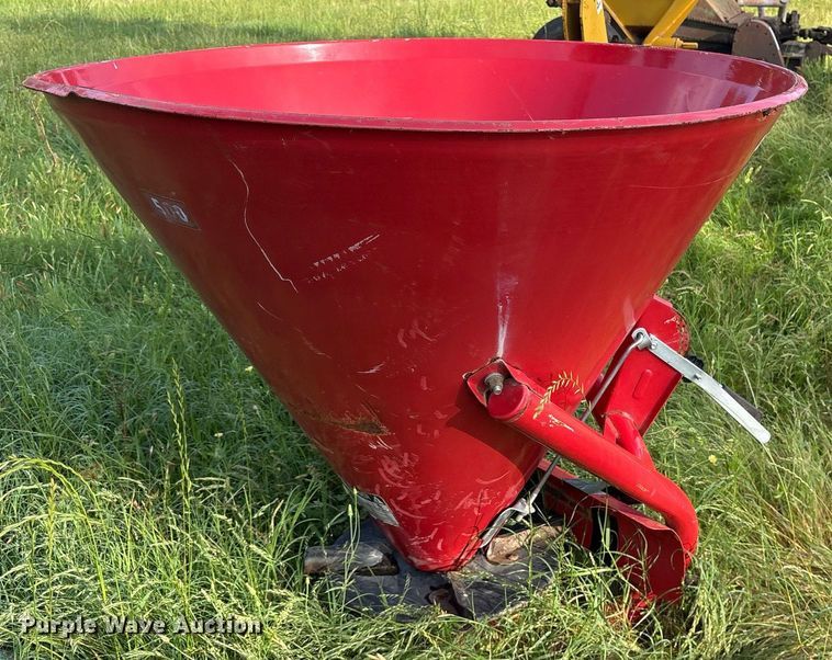 image for item ND9745 2016 Cosmo P Model spreader