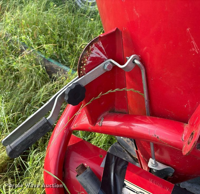 image for item ND9745 2016 Cosmo P Model spreader