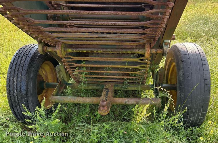 image for item ND9747 WECO 27 sprig harvester