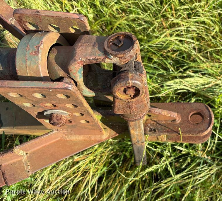 image for item ND9747 WECO 27 sprig harvester