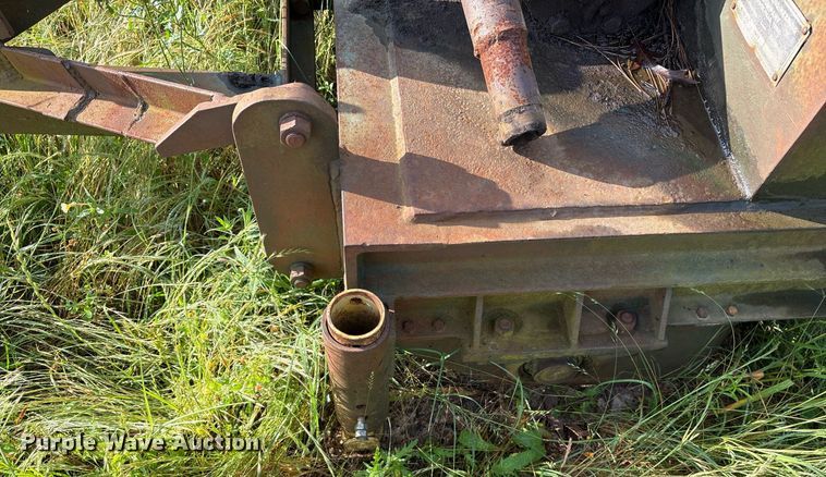 image for item ND9747 WECO 27 sprig harvester