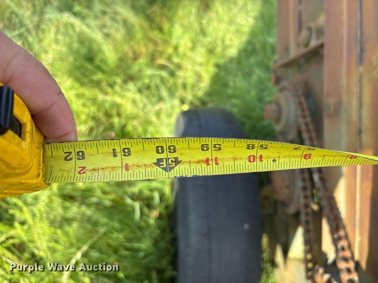 image for item ND9747 WECO 27 sprig harvester